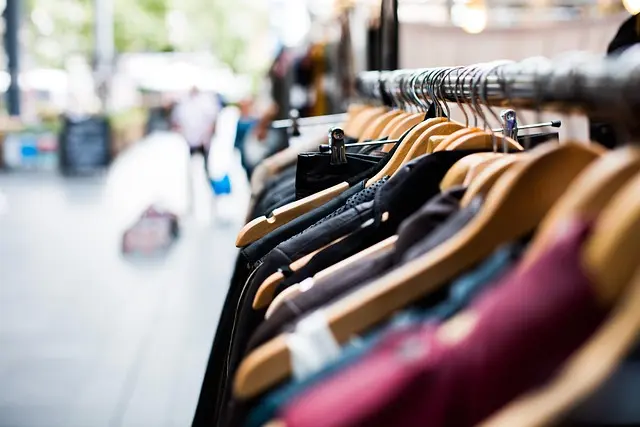 Comment intégrer des pièces écoresponsables dans votre garde-robe