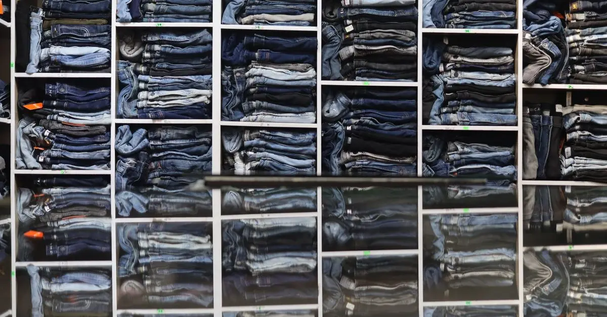 Les incontournables de la mode féminine à avoir dans sa garde-robe