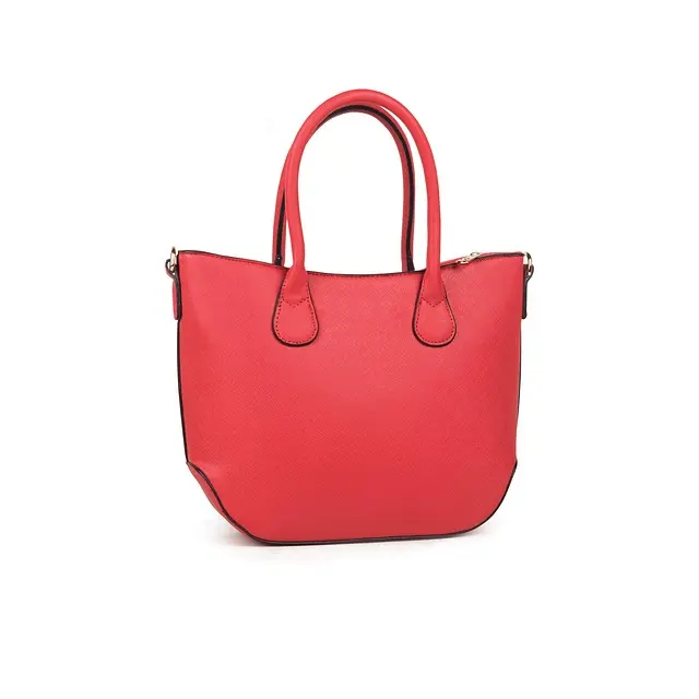 Les tendances accessoires de mode pour femmes à adopter